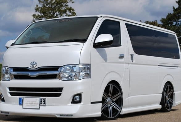 Harga Sewa Hiace Luxury Jakarta Dijamin Murah Gavriel Rentcar