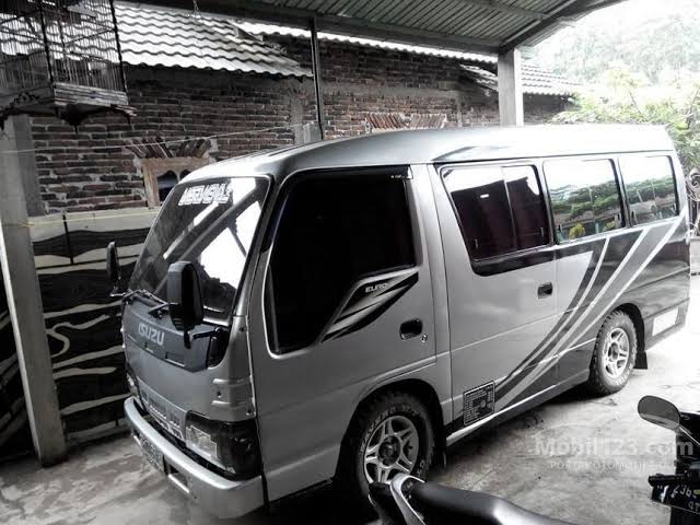 sewa elf tangerang selatan