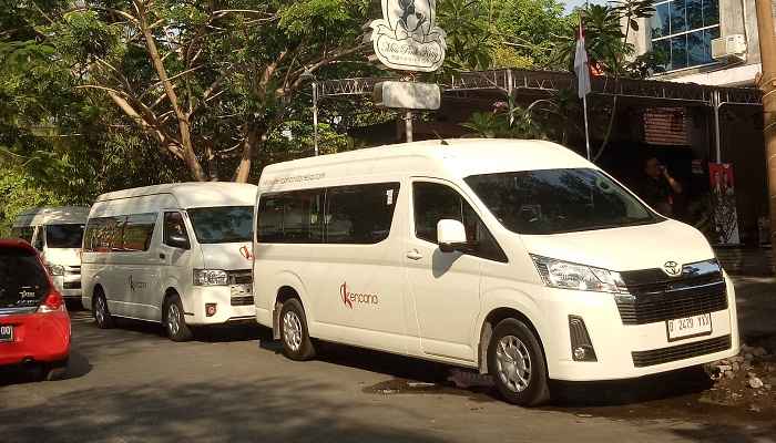 agen travel karanganyar