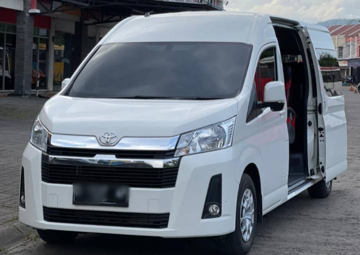 Sewa Hiace Luxury Jogja: Kenyamanan dan Kemewahan dalam Perjalanan Anda