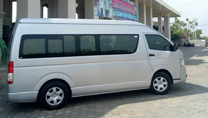 Review Sewa Mobil Hiace Surabaya di gavriel rent car