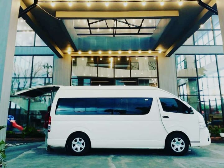 Harga Sewa Hiace Jakarta Jogja: Pilihan Terbaik untuk Perjalanan Nyaman
