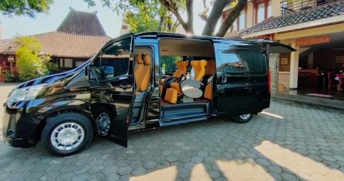 Sewa Hiace Luxury Jakarta: Pengalaman Mewah dan Nyaman dalam Perjalanan Anda