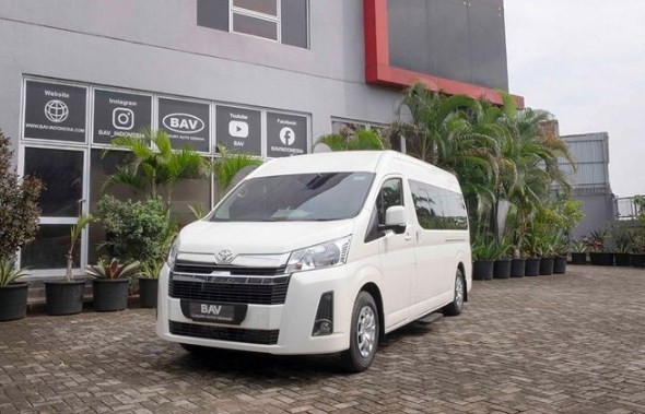 Sewa Hiace Jakarta Pusat: Pilihan Perjalanan Terbaik Untuk Keluarga Anda