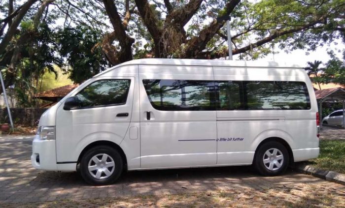 Sewa Hiace di Lampung: Solusi Transportasi Nyaman dan Super Praktis