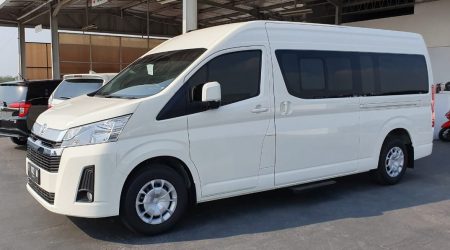 Sewa Hiace Premio Malang 