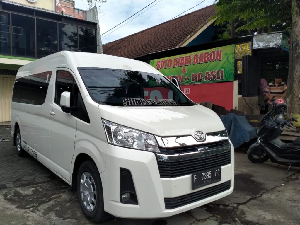 sewa mobil hiace lepas kunci