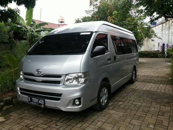 Harga Sewa Hiace Jakarta Surabaya: Solusi Transportasi yang Super Terjangkau