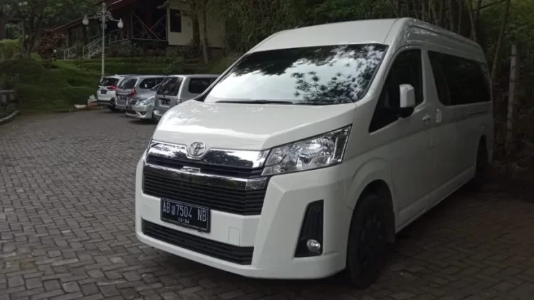Harga Sewa Mobil Hiace di Yogyakarta: Pilihan Terbaik untuk Keluarga dan Grup Wisata