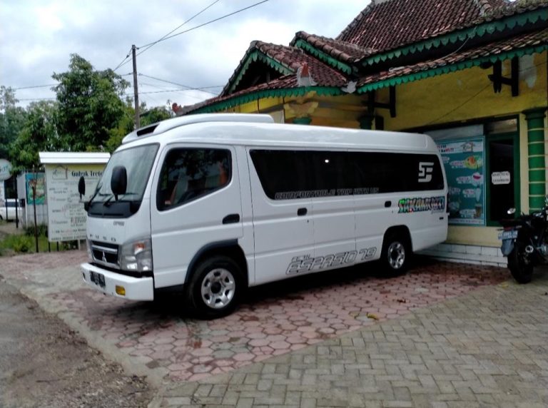 Sewa Elf Lamongan: Solusi Transportasi Terbaik untuk Perjalanan Anda