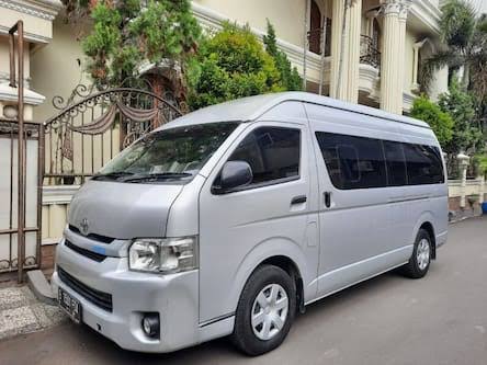 Sewa Hiace di Kediri: Perjalanan Menyenangkan Bersama Teman