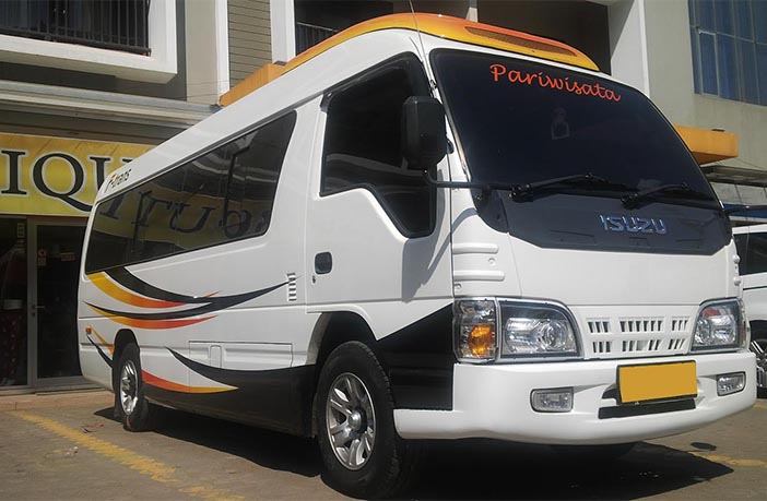 Sewa Isuzu Elf Jakarta: Solusi Praktis untuk Perjalanan Kelompok