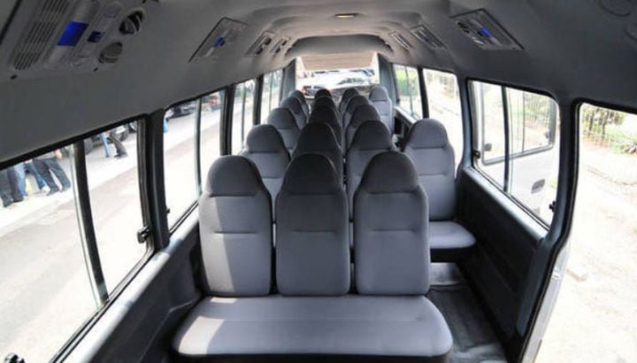 Mengulas Serunya Menjelajahi Bandung dengan Sewa Mobil Elf