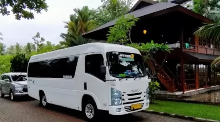 Sewa Mobil Elf Tangerang Murah