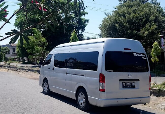 harga sewa hiace surabaya bali