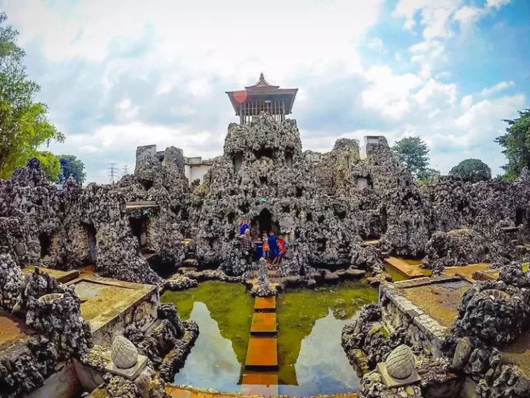 Paket wisata Cirebon