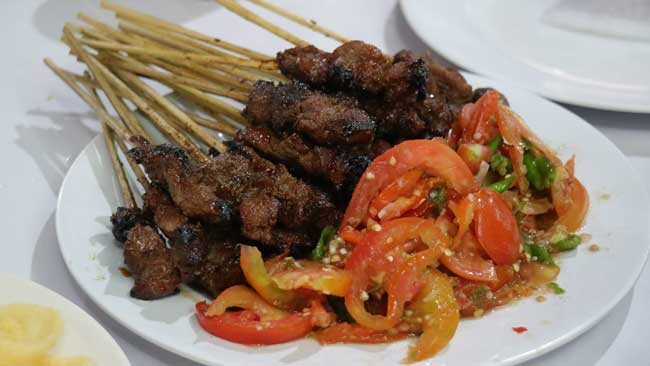 10 Rekomendasi Kuliner Malam di Kota Bandung Wajib Dicicipi !