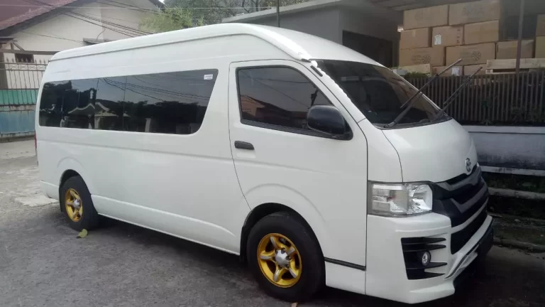 Sewa Hiace Surabaya Bandung