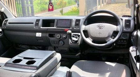 Sewa Mobil Terbaik di Lumajang