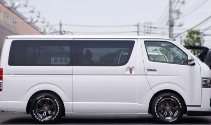 Sewa Hiace Luxury Semarang