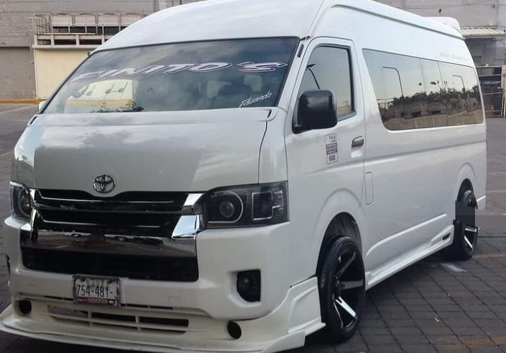 Rental Hiace Luxury Bandung 