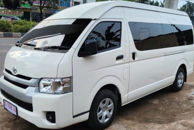 Sewa Hiace Luxury Malang