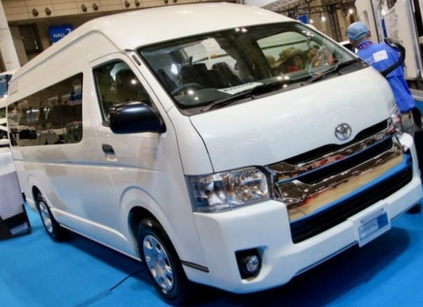 Sewa Hiace Jakarta Karanganyar 