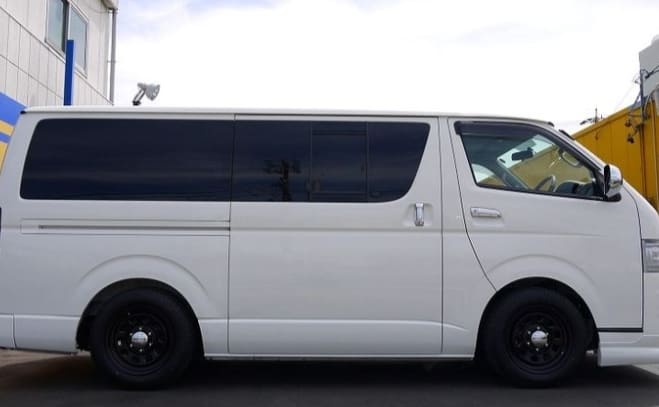 Sewa Hiace Luxury Jakarta Jogja