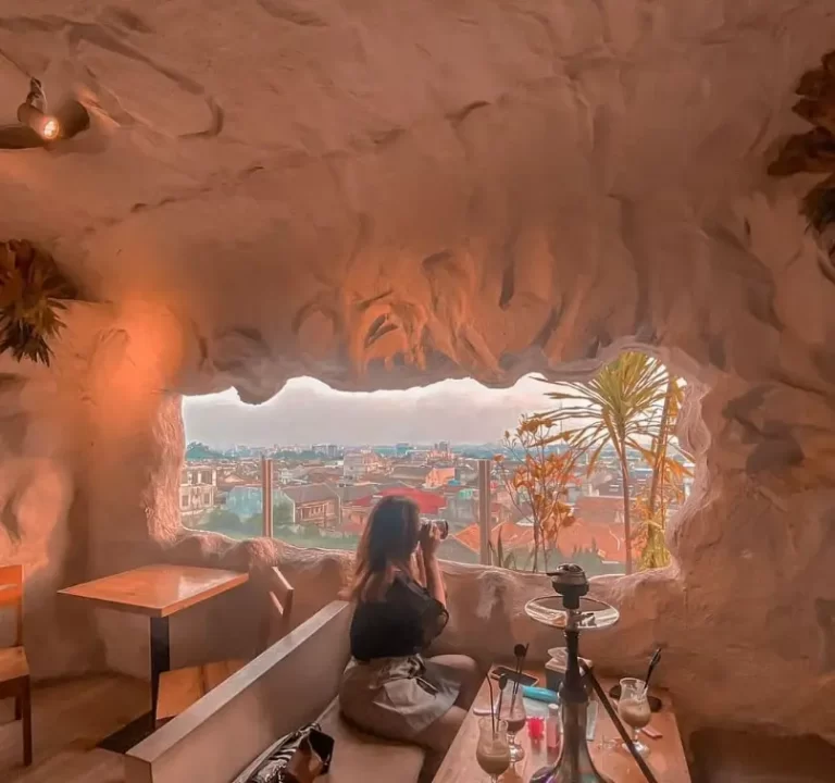 5 Cafe Rooftop di Bandung, Murah dan Enak